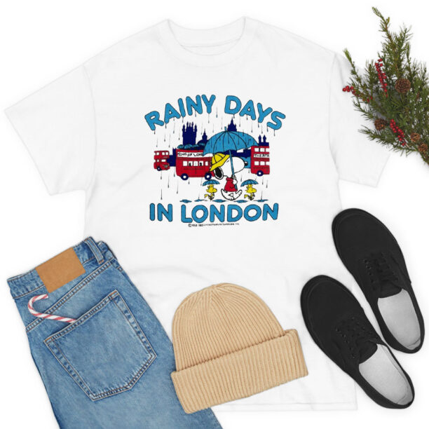 Peanuts Charlie Brown Rainy Days in London T Shirt