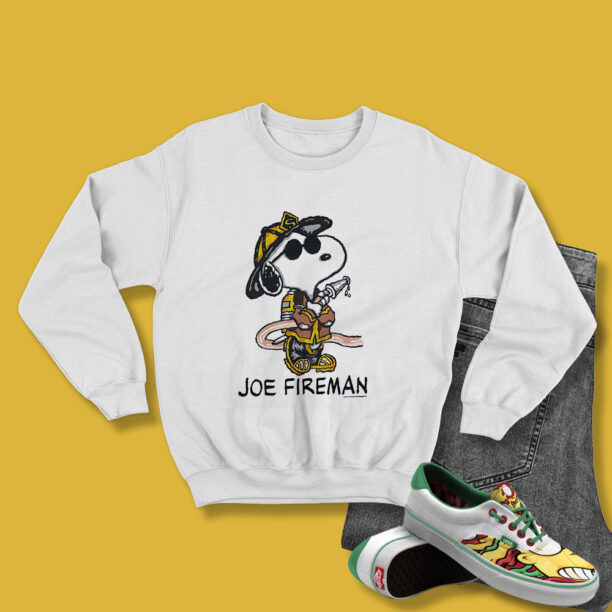 Vintage 90s Snoopy Joe Fireman Sweatshirt