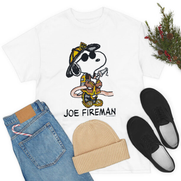 Vintage 90s Snoopy Joe Fireman T Shirt